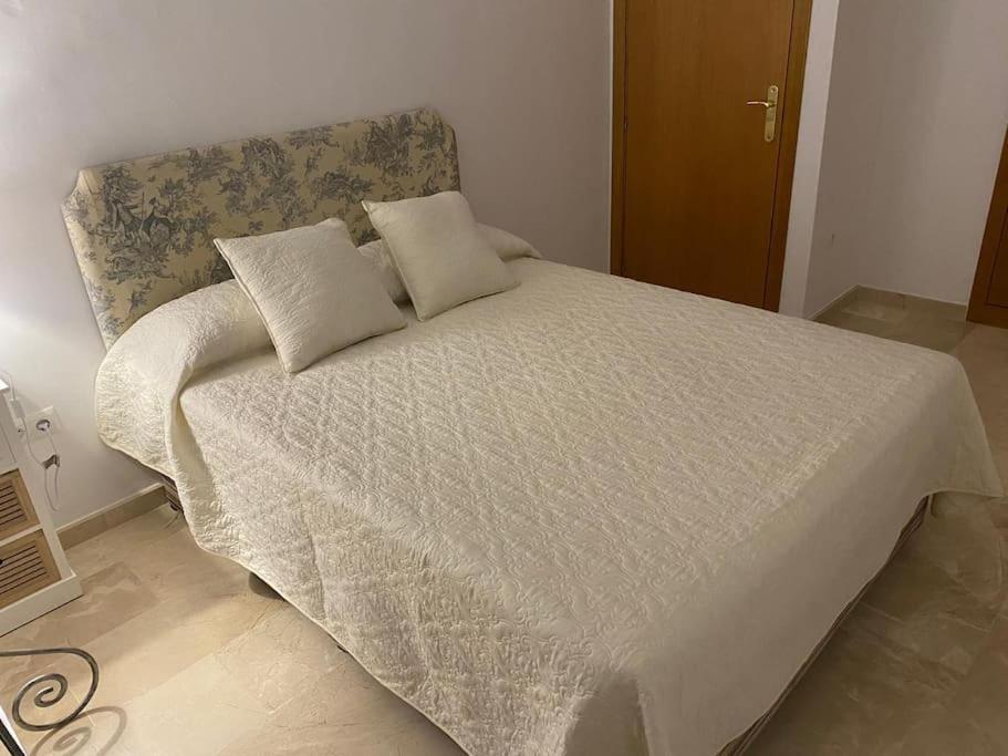 Central Estepona 3 Bed Apt With Pool And Parking エクステリア 写真